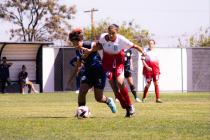 Feminino Sub-15 chega à metade com equilíbrio na tabela