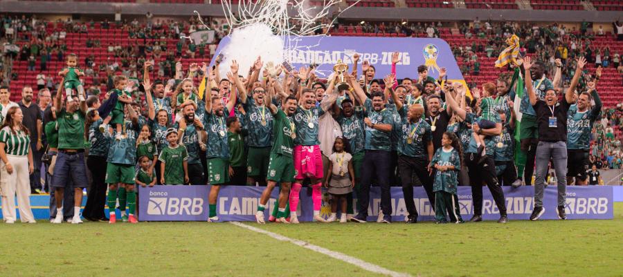 Gama conquista 15º título do Candangão